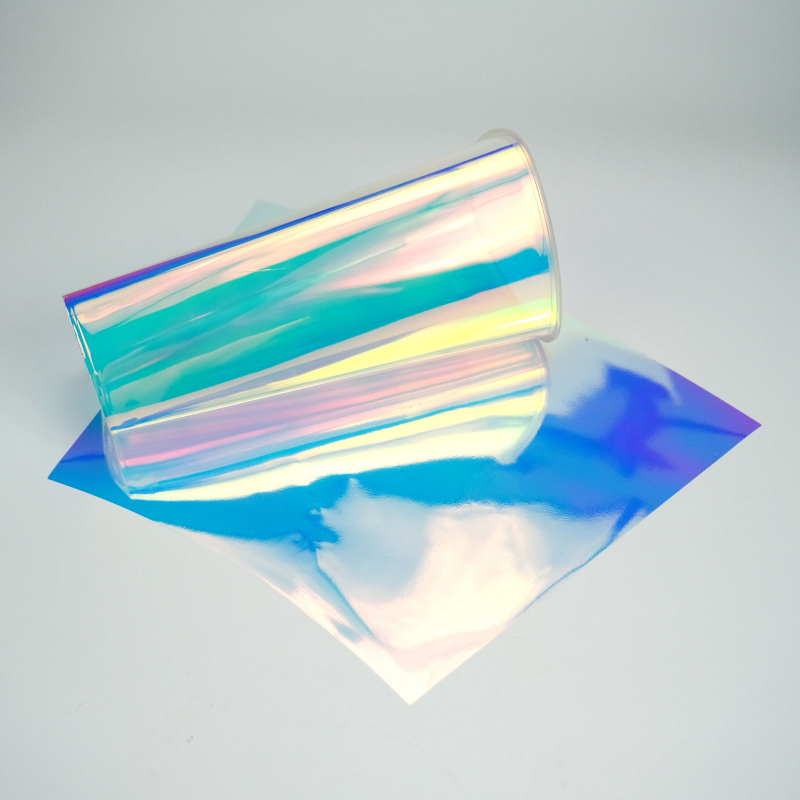 Rainbow-effect IML color transitions